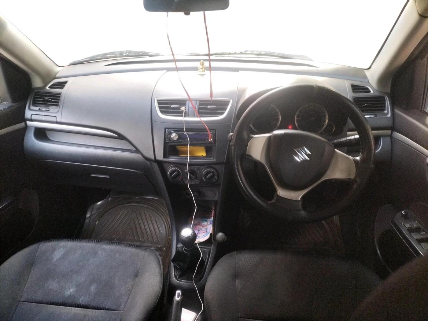 2014 Maruti Swift VXI, Petrol, Manual, 61,166 km, interior