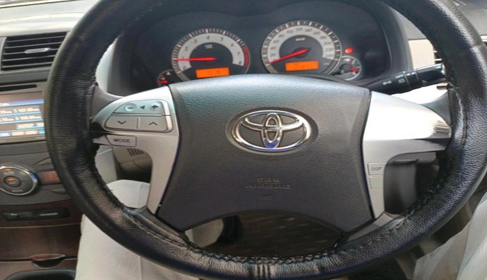 2011 Toyota Corolla Altis G PETROL, CNG, Manual, 1,22,671 km, interior