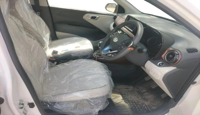 2025 Hyundai AURA SX 1.2 CNG, CNG, Manual, 2,150 km, interior