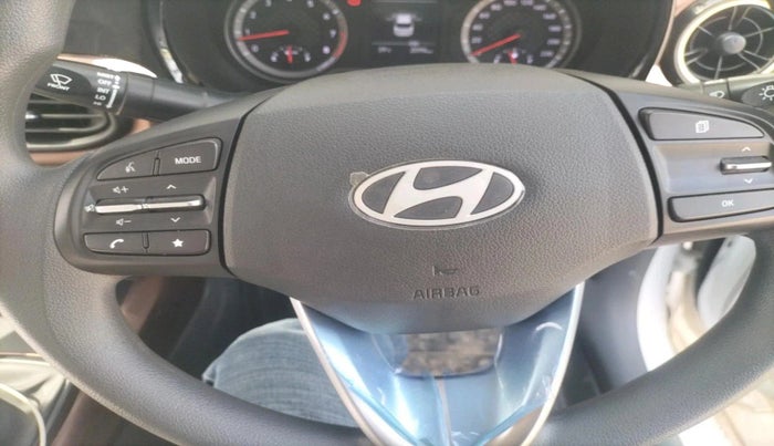 2025 Hyundai AURA SX 1.2 CNG, CNG, Manual, 2,150 km, interior