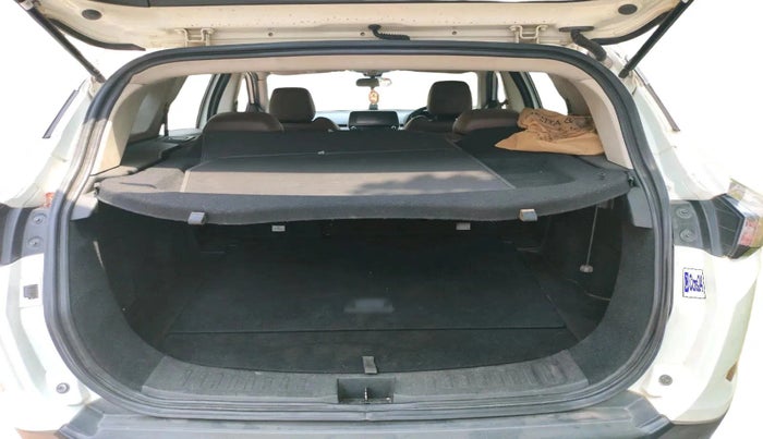 2019 Tata Harrier XZ 2.0L, Diesel, Manual, 1,19,798 km, exterior