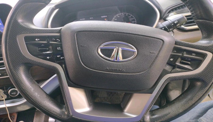 2019 Tata Harrier XZ 2.0L, Diesel, Manual, 1,19,798 km, interior