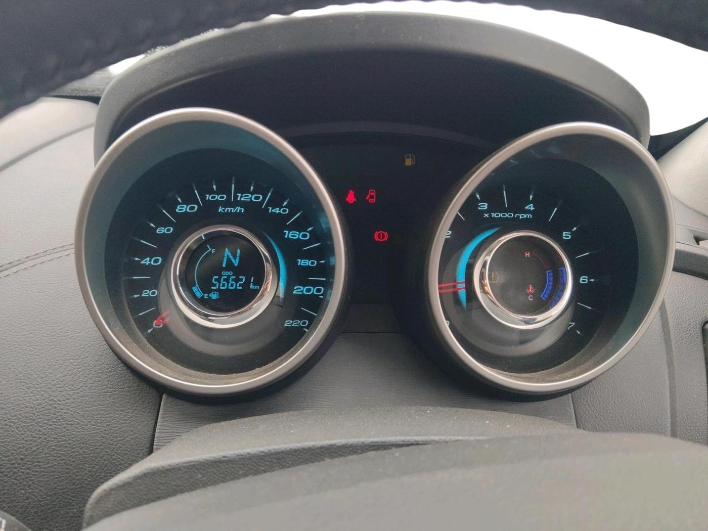 2019 Mahindra XUV500 W11, Diesel, Manual, 56,621 km, interior