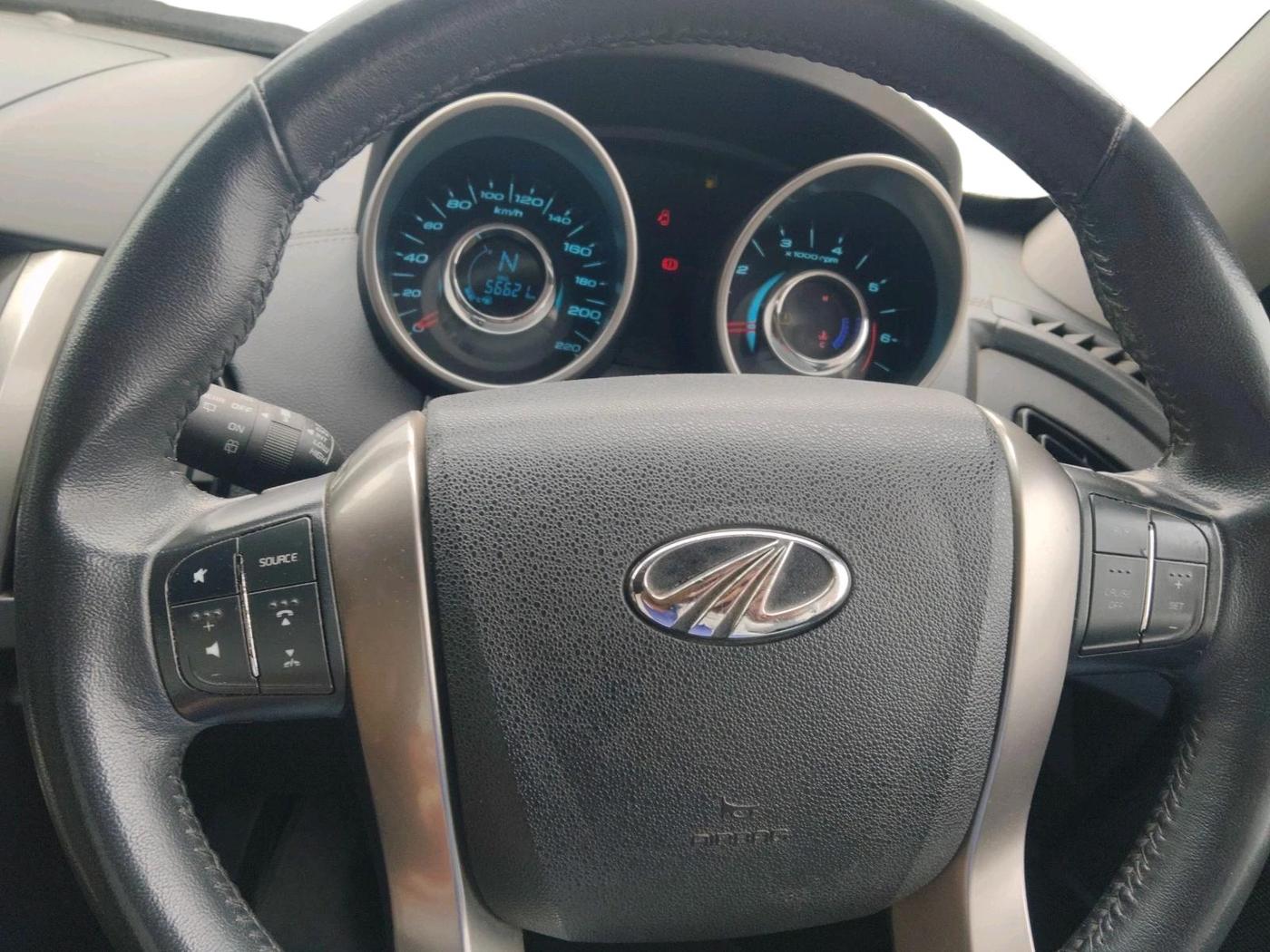 2019 Mahindra XUV500 W11, Diesel, Manual, 56,621 km, interior