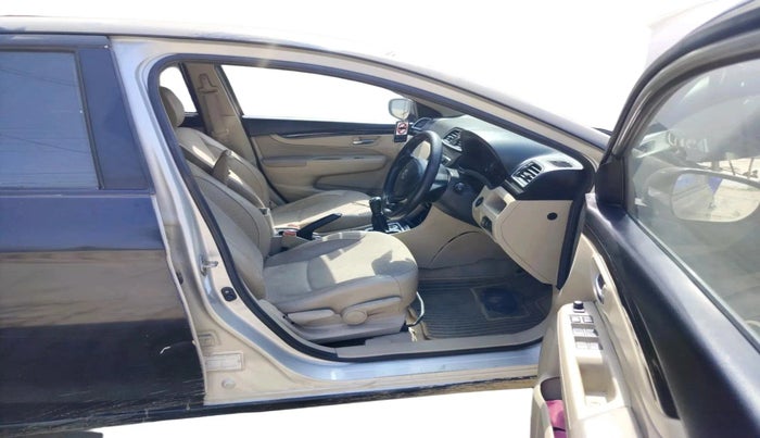 2015 Maruti Ciaz ZXI, CNG, Manual, 1,25,205 km, interior