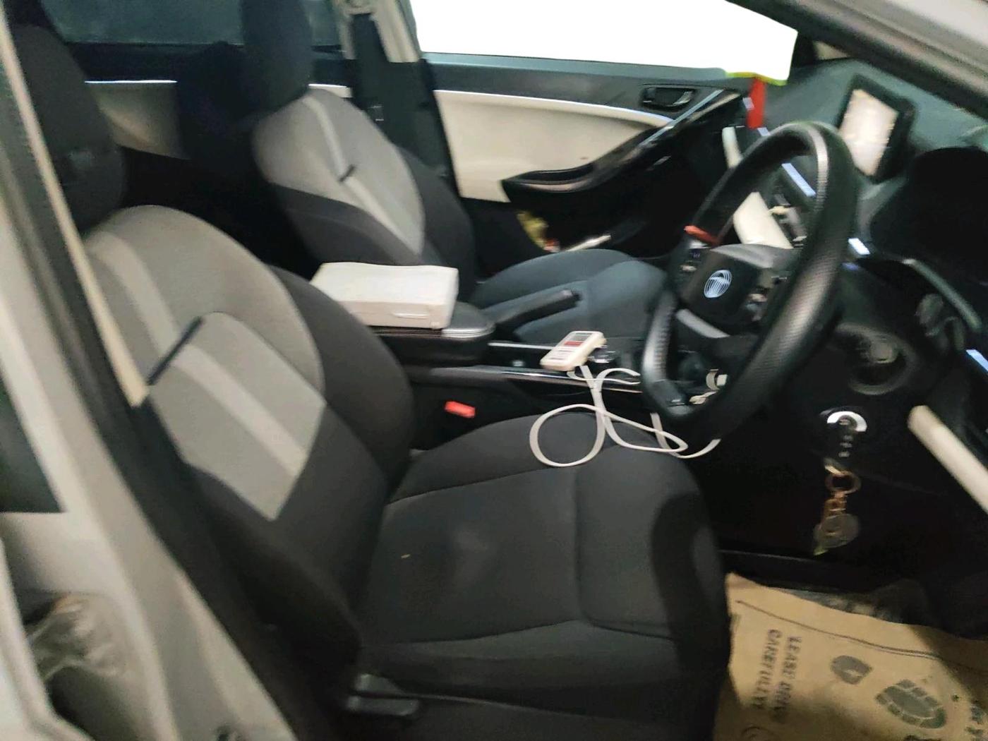 2023 Tata NEXON PURE 1.2 PETROL, Petrol, Manual, 42,484 km, interior