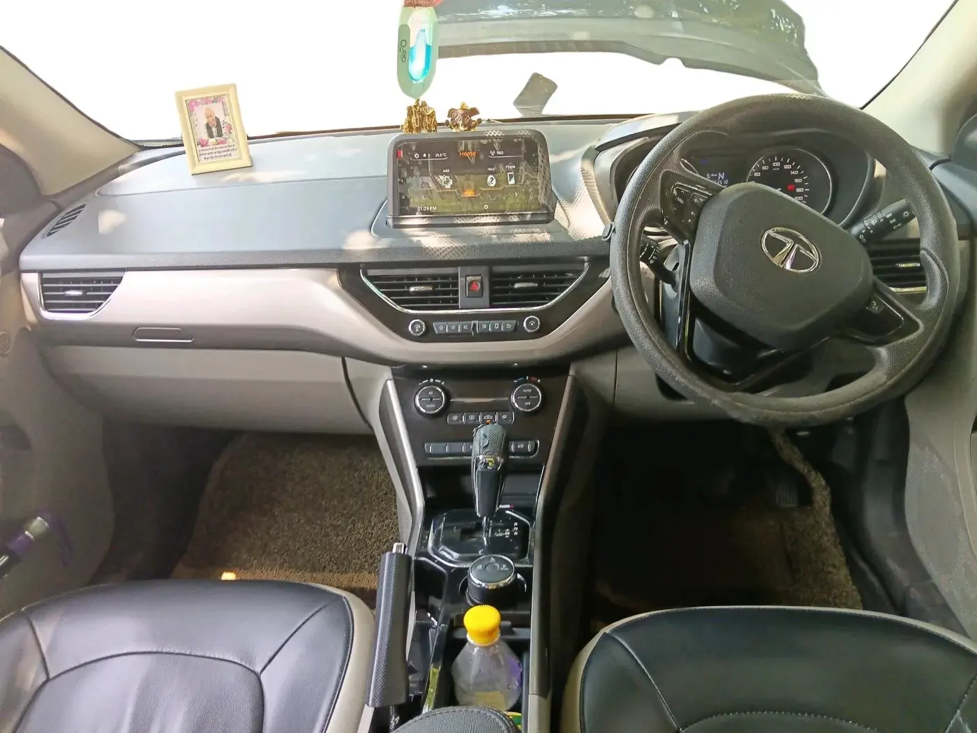 2018 Tata NEXON XZA PLUS PETROL, Petrol, Automatic, 53,518 km, interior