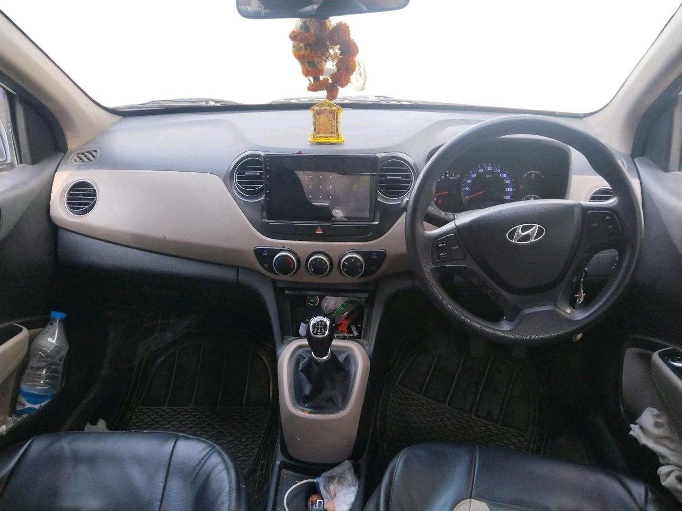 2014 Hyundai Xcent S (O) 1.2, Petrol, Manual, 73,000 km, interior