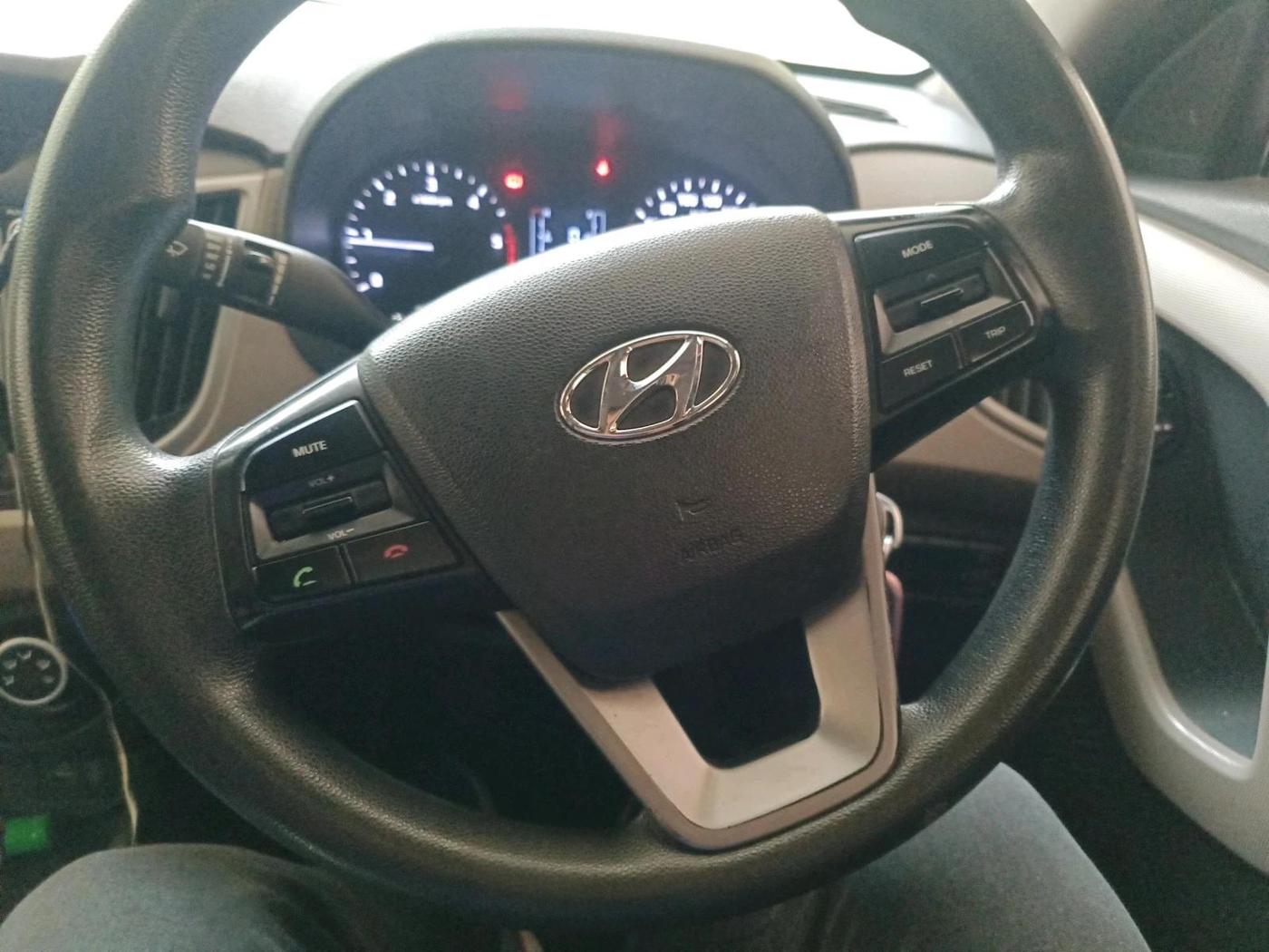 2016 Hyundai Creta S PLUS 1.4 DIESEL, Diesel, Manual, 1,26,812 km, interior