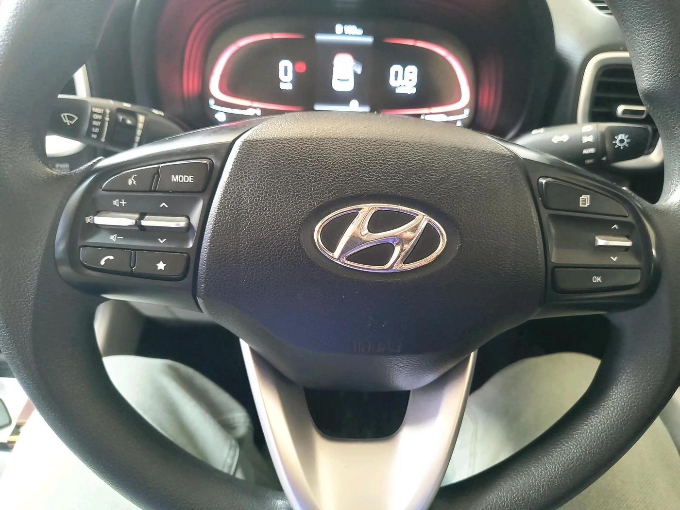 2025 Hyundai VENUE S Plus 1.2 Petrol MT, Petrol, Manual, 27,826 km, interior
