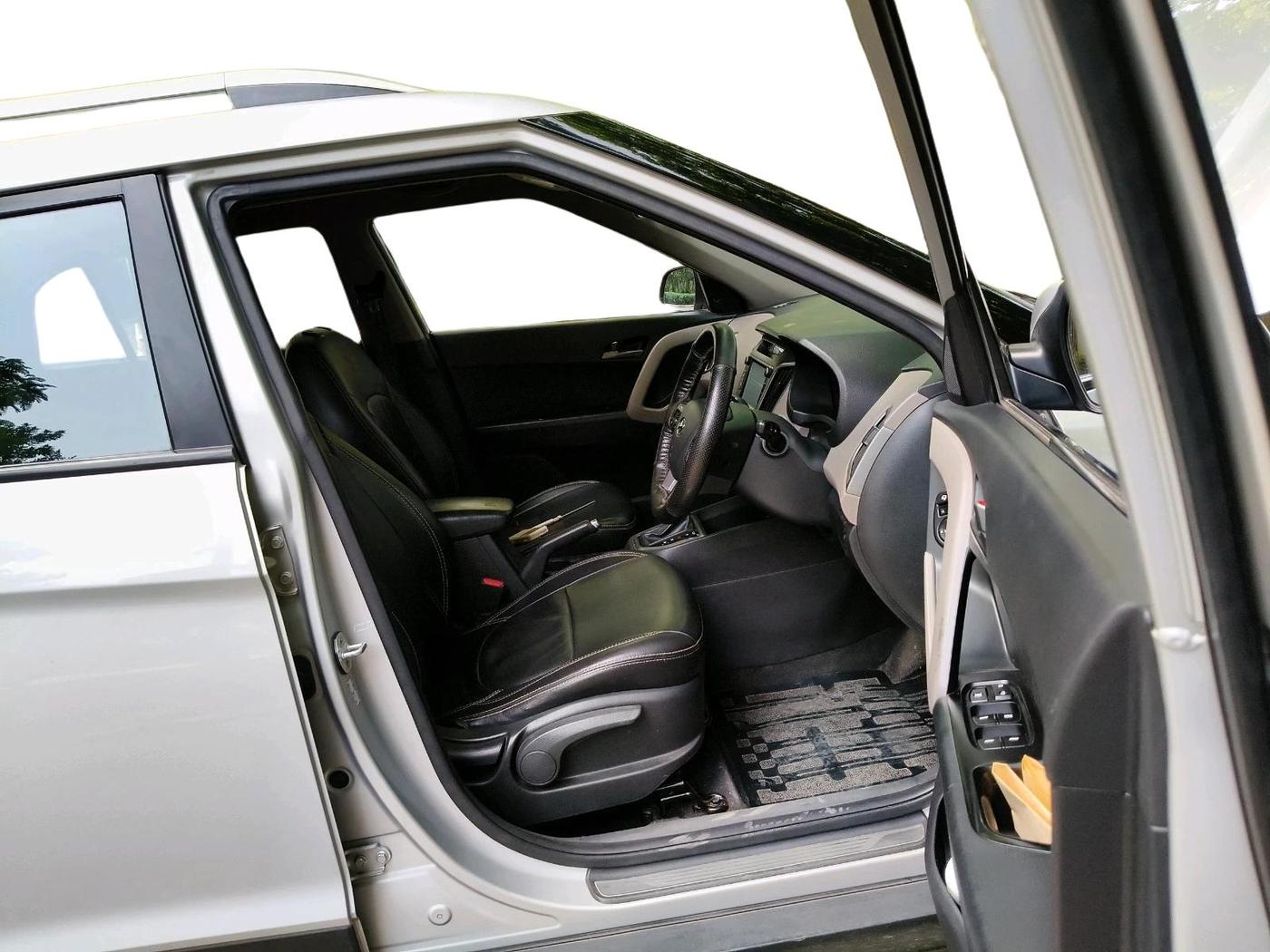 2016 Hyundai Creta SX PLUS AT 1.6 PETROL, Petrol, Automatic, 98,896 km, interior
