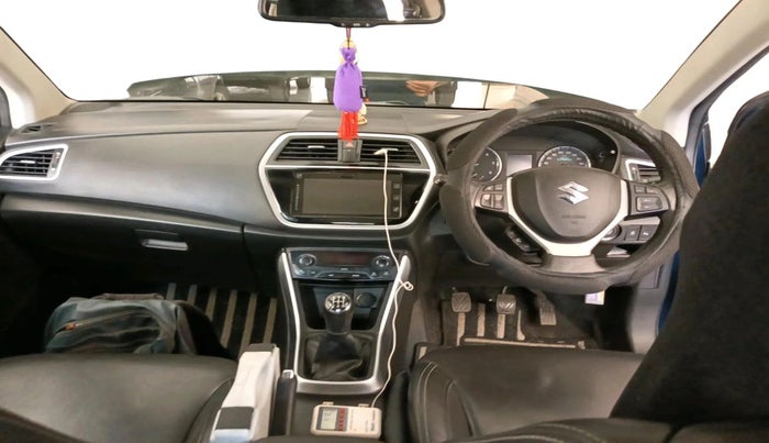 2018 Maruti S Cross ALPHA 1.3, Diesel, Manual, 89,121 km, interior