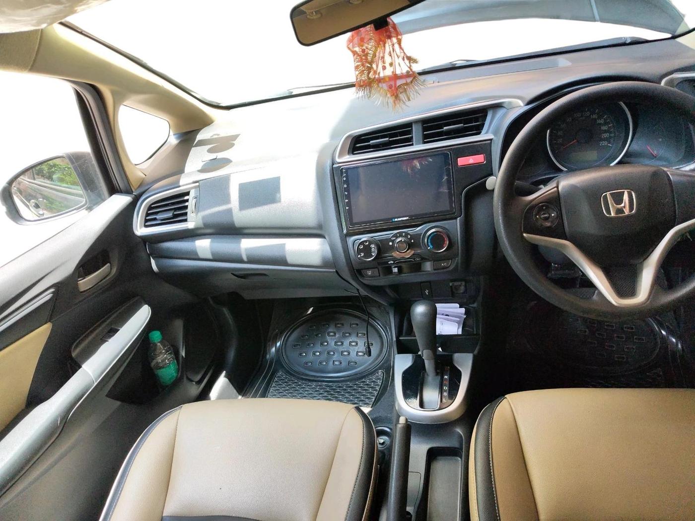 2016 Honda Jazz 1.2L I-VTEC S AT, Petrol, Automatic, 1,10,443 km, interior