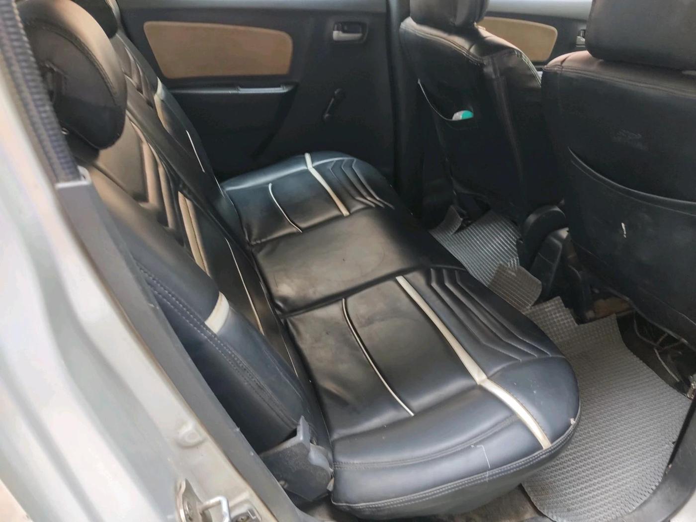 2012 Maruti Wagon R 1.0 LXI CNG, CNG, Manual, 2,75,982 km, interior