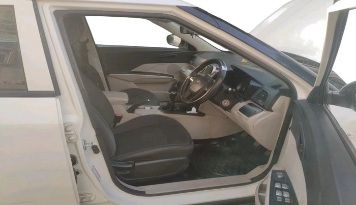 2019 Mahindra XUV300 W4 1.5 DIESEL, Diesel, Manual, 47,738 km, interior
