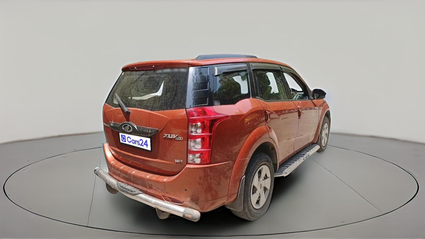 2016 Mahindra XUV500 W4, Diesel, Manual, 1,11,636 km, exterior