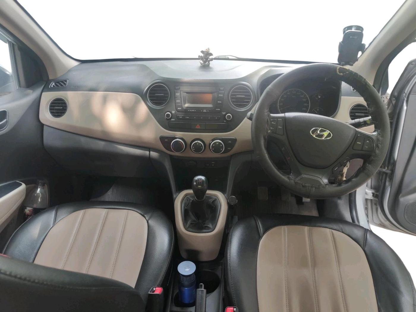 2019 Hyundai Grand i10 MAGNA 1.2 KAPPA VTVT, Petrol, Manual, 71,195 km, interior
