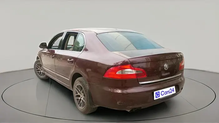 2013 Skoda Superb ELEGANCE 1.8 TSI AT, Petrol, Automatic, 65,416 km, exterior