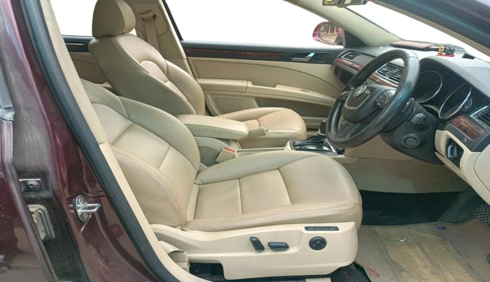 2013 Skoda Superb ELEGANCE 1.8 TSI AT, Petrol, Automatic, 65,416 km, interior