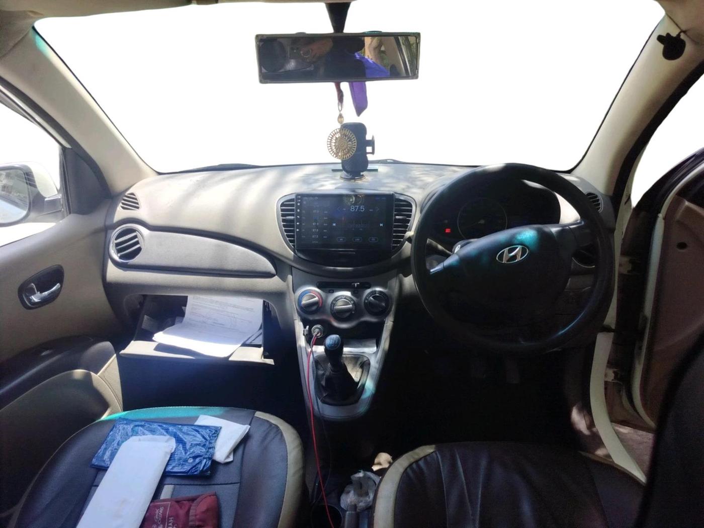 2011 Hyundai i10 MAGNA 1.2, Petrol, Manual, 62,841 km, interior