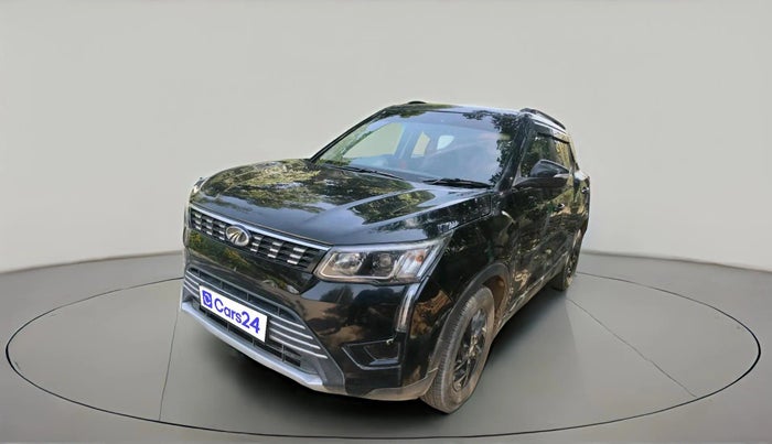2022 Mahindra XUV300 W8 1.5 DIESEL, Diesel, Manual, 1,13,508 km, exterior