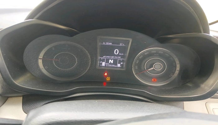 2022 Mahindra XUV300 W8 1.5 DIESEL, Diesel, Manual, 1,13,508 km, interior