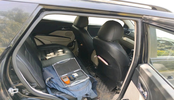 2022 Mahindra XUV300 W8 1.5 DIESEL, Diesel, Manual, 1,13,508 km, interior