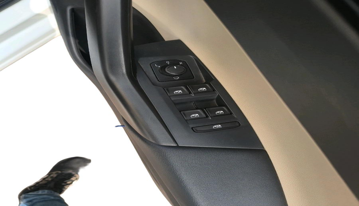 2023 Skoda SLAVIA STYLE 1.0L TSI AT, Petrol, Automatic, 28,000 km, interior