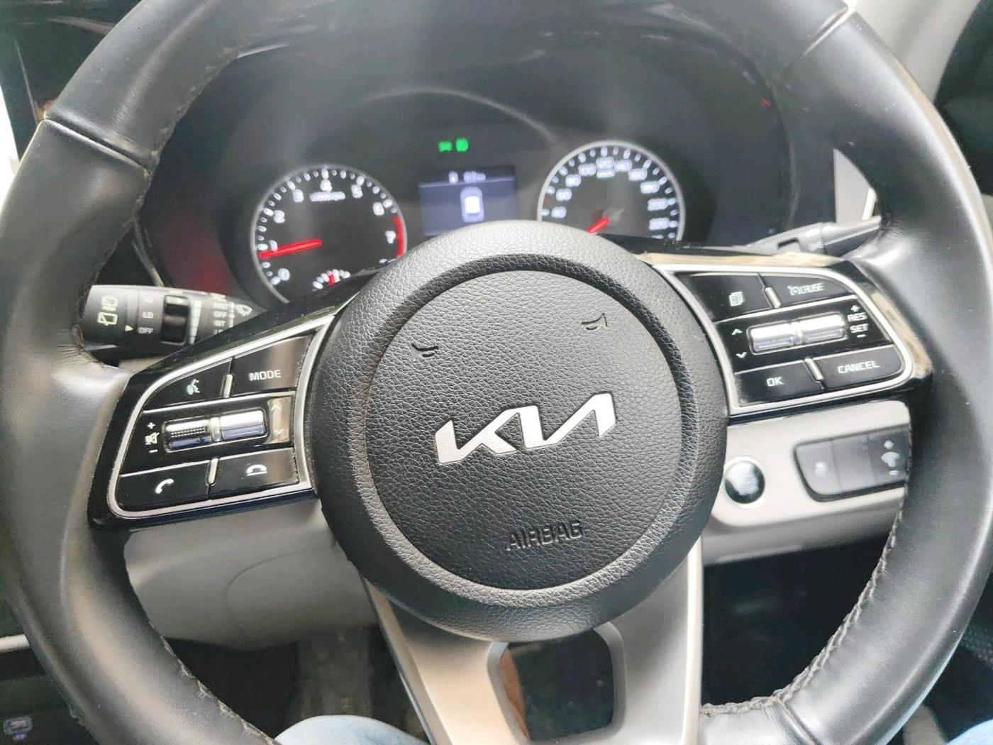 2022 KIA SELTOS HTX 1.5 PETROL, Petrol, Manual, 31,254 km, interior