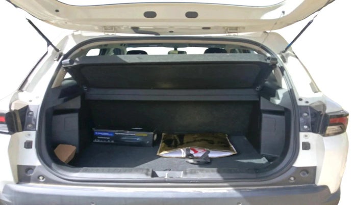 2022 Maruti BREZZA VXI SMART HYBRID, Petrol, Manual, 48,299 km, exterior