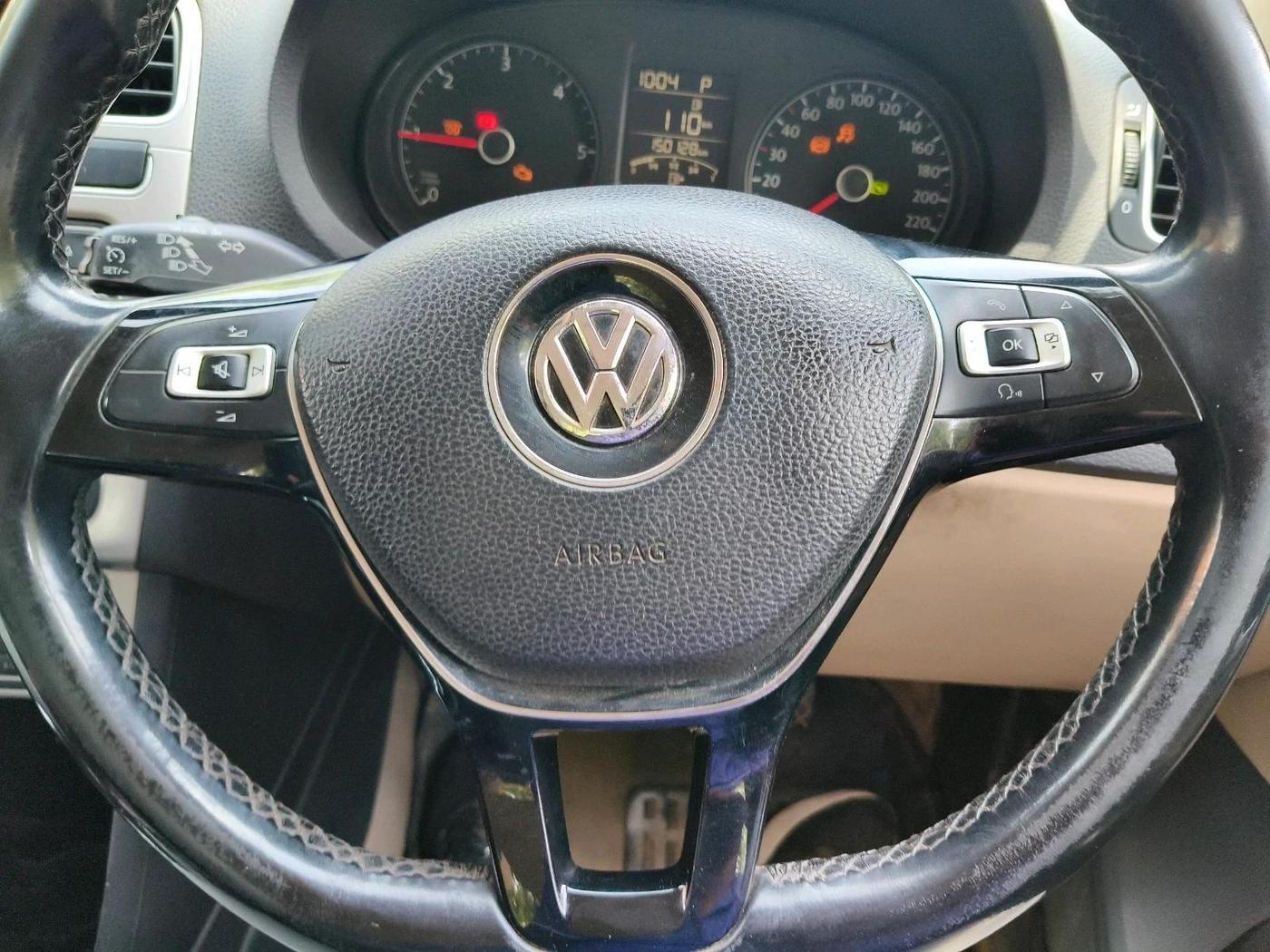 2016 Volkswagen Ameo HIGHLINE DSG 1.5 DIESEL , Diesel, Automatic, 1,50,128 km, interior