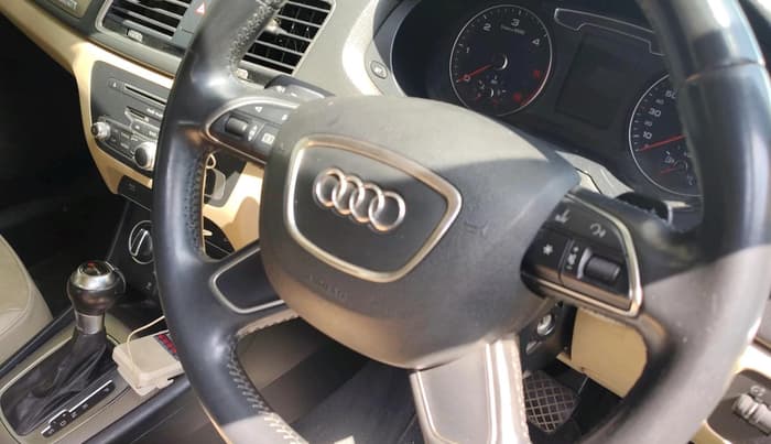 2015 Audi Q3 35TDI PREMIUM PLUS, Diesel, Automatic, 1,24,002 km, interior