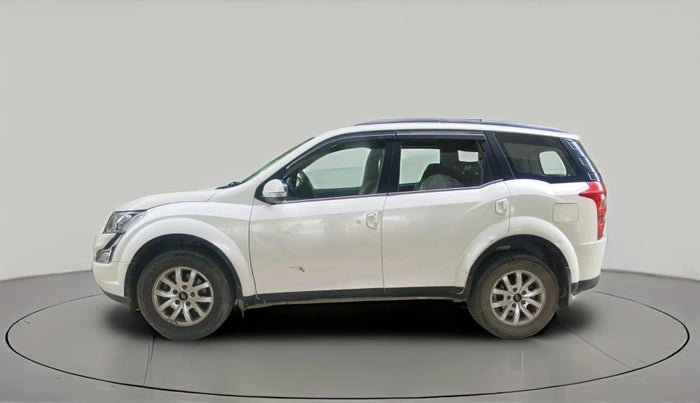 2017 Mahindra XUV500 W10 AT 1.99, Diesel, Automatic, 89,613 km, exterior