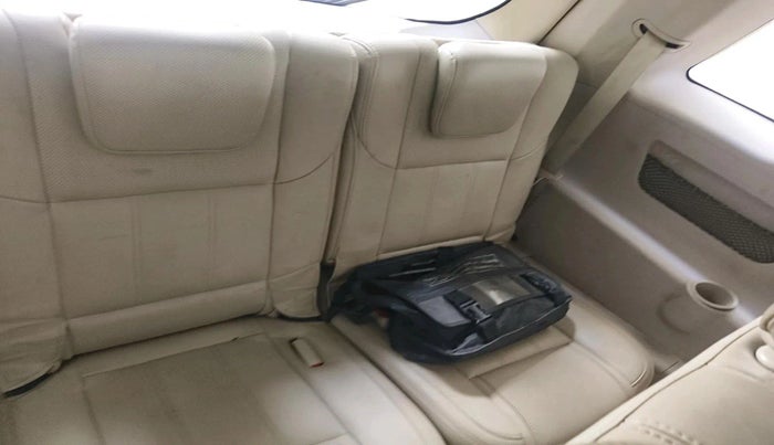 2017 Mahindra XUV500 W10 AT 1.99, Diesel, Automatic, 89,613 km, interior