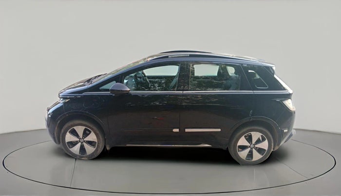 2024 MG Windsor EV Essence, Electric, Automatic, 16,504 km, exterior