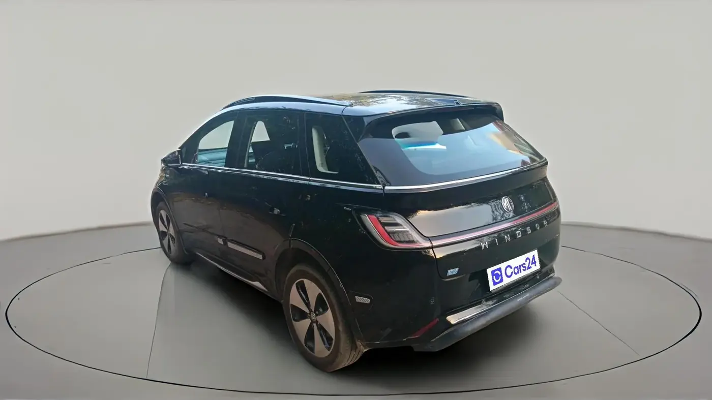 2024 MG Windsor EV Essence, Electric, Automatic, 16,504 km, exterior