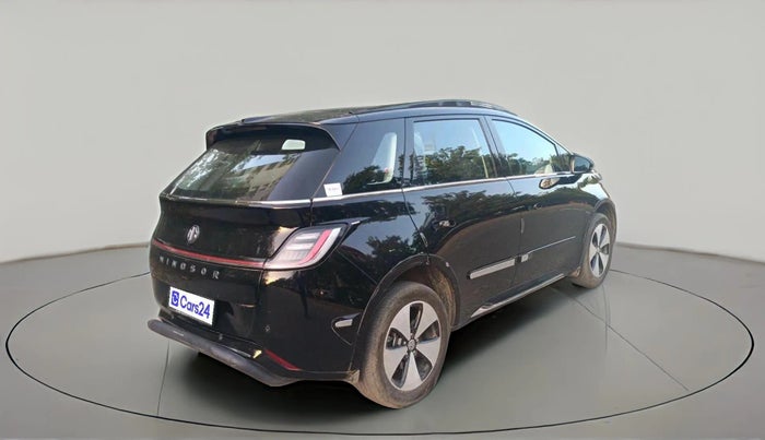 2024 MG Windsor EV Essence, Electric, Automatic, 16,504 km, exterior