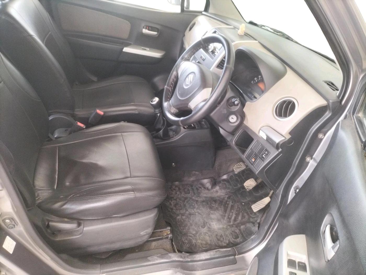 2015 Maruti Wagon R 1.0 LXI, Petrol, Manual, 47,650 km, interior