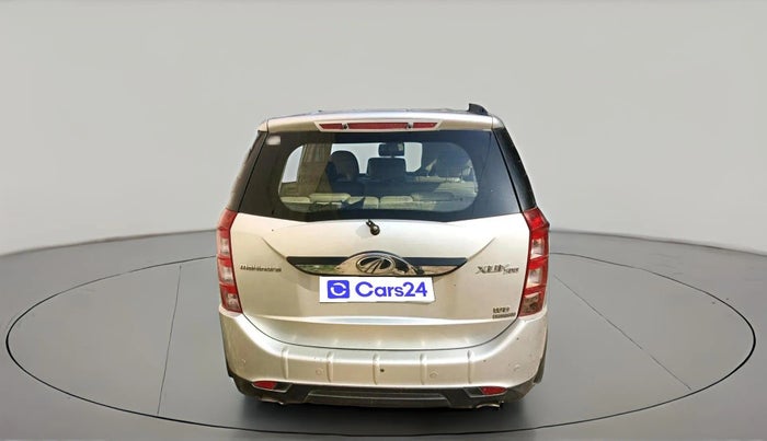 2017 Mahindra XUV500 W10 AT 1.99, Diesel, Automatic, 96,503 km, exterior