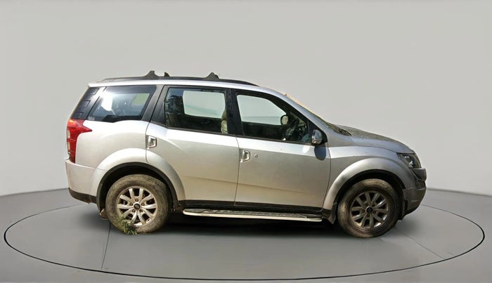 2017 Mahindra XUV500 W10 AT 1.99, Diesel, Automatic, 96,503 km, exterior