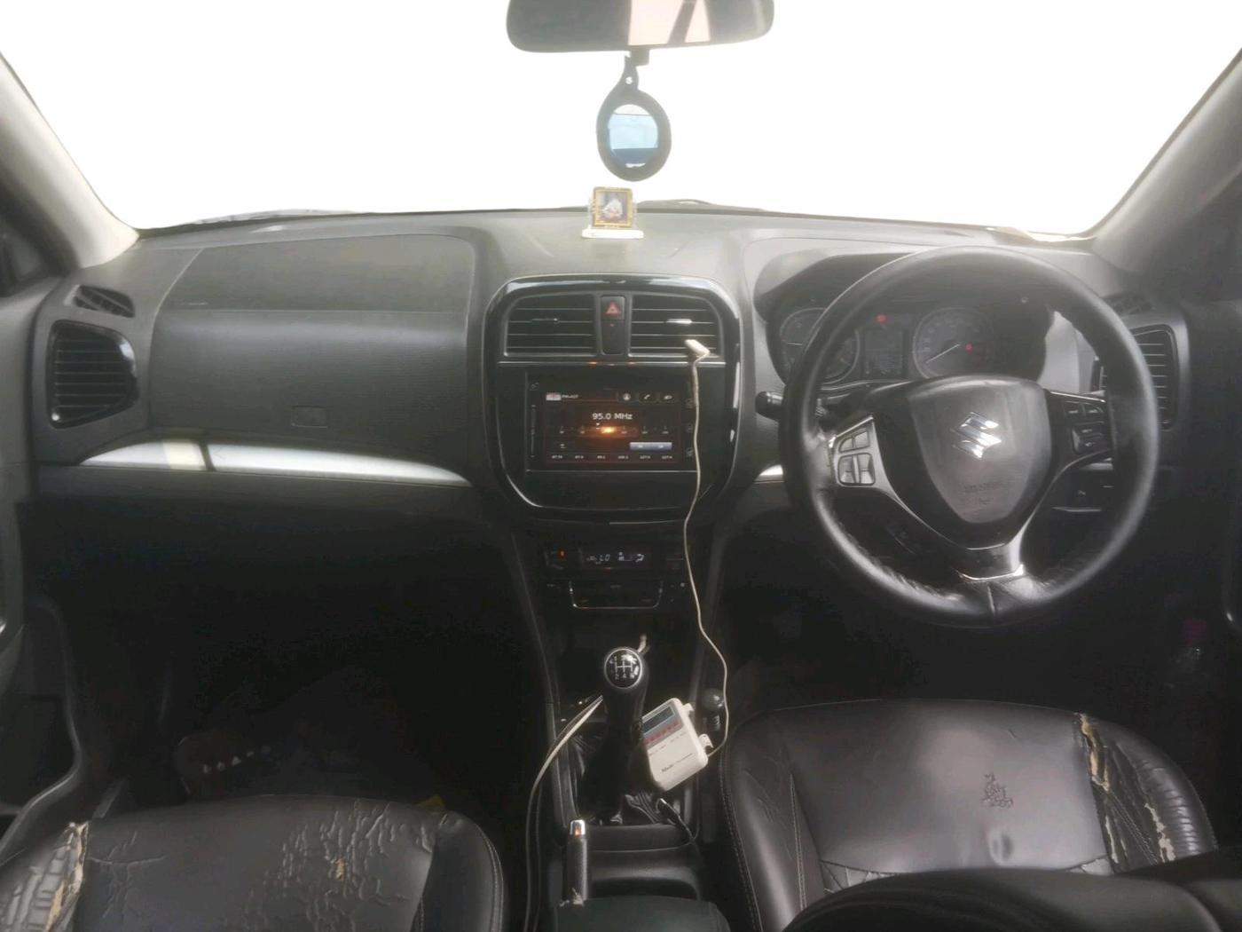 2017 Maruti Vitara Brezza ZDI PLUS, Diesel, Manual, 1,46,333 km, interior