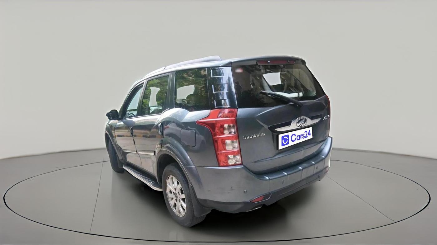 2018 Mahindra XUV500 W10, Diesel, Manual, 92,039 km, exterior