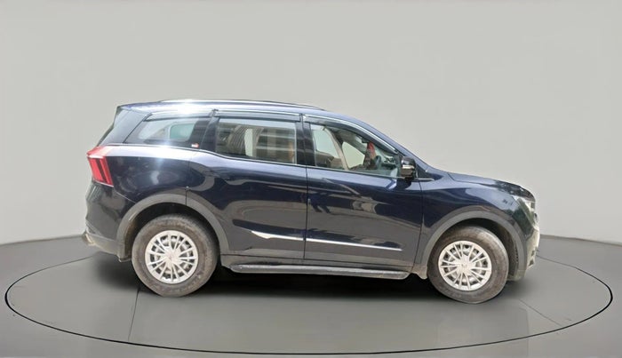 2022 Mahindra XUV700 MX P MT 5 STR, Petrol, Manual, 15,549 km, exterior