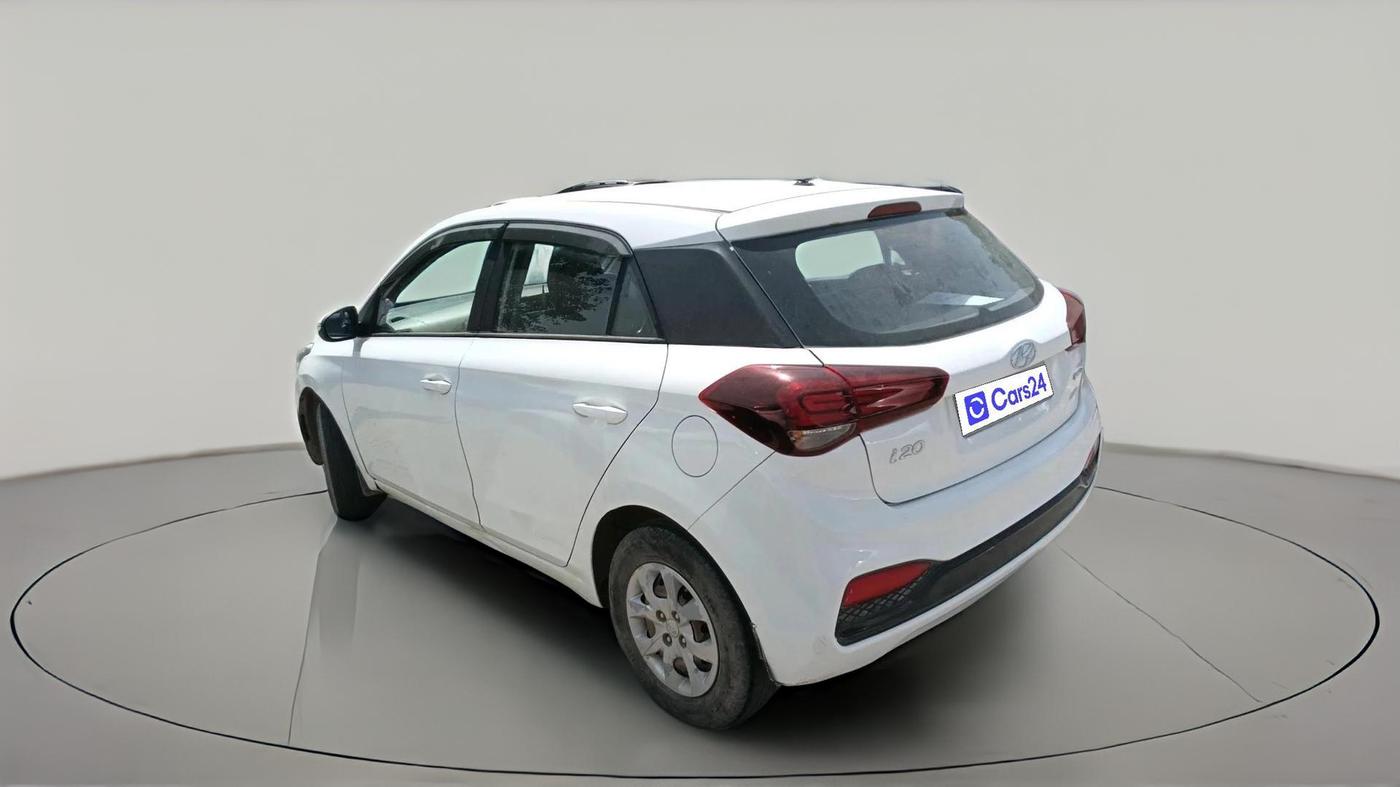 2018 Hyundai Elite i20 SPORTZ 1.2, CNG, Manual, 1,04,957 km, exterior