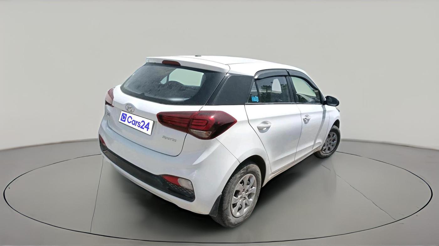 2018 Hyundai Elite i20 SPORTZ 1.2, CNG, Manual, 1,04,957 km, exterior