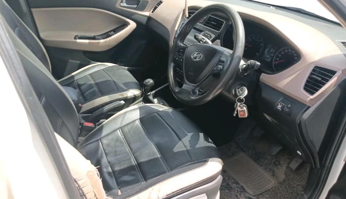 2018 Hyundai Elite i20 SPORTZ 1.2, CNG, Manual, 1,04,957 km, interior