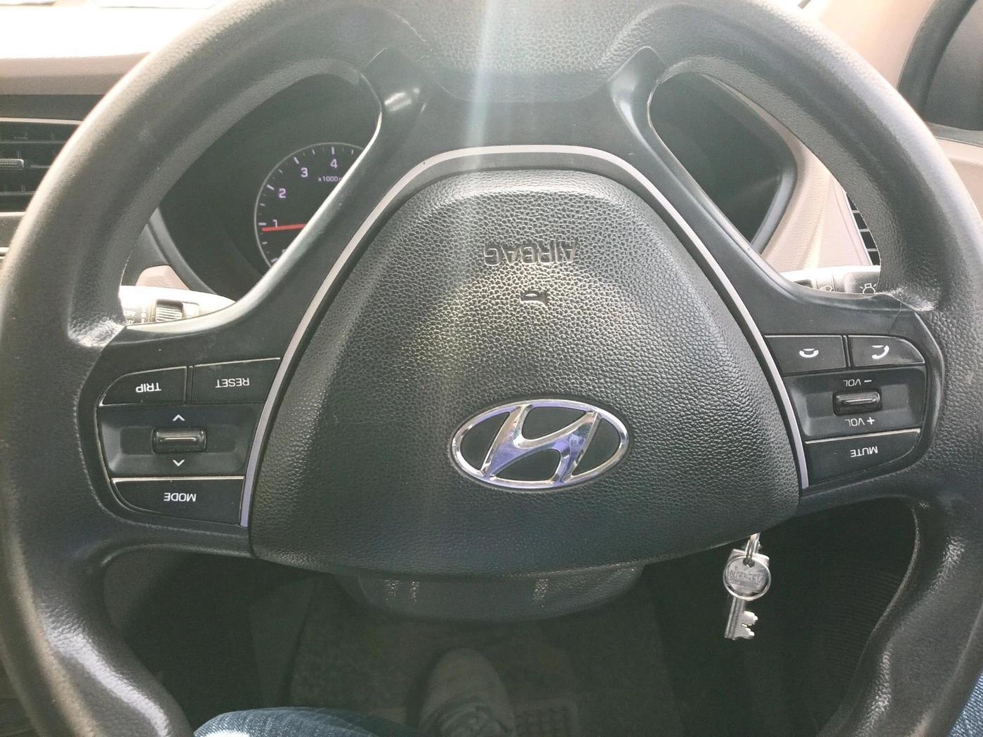 2018 Hyundai Elite i20 SPORTZ 1.2, CNG, Manual, 1,04,957 km, interior