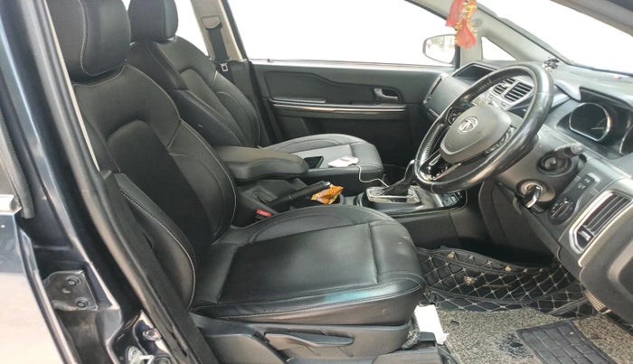 2019 Tata Hexa XTA 4X2 6 STR, Diesel, Automatic, 1,00,648 km, interior