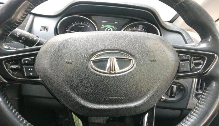 2019 Tata Hexa XTA 4X2 6 STR, Diesel, Automatic, 1,00,648 km, interior