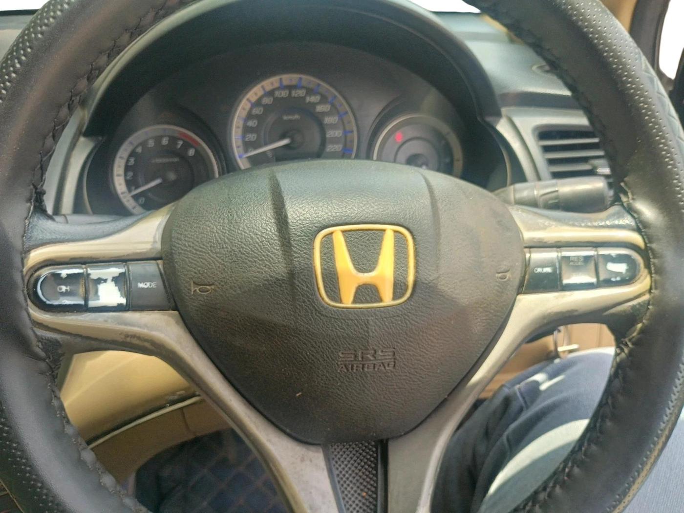 2012 Honda City 1.5L I-VTEC V MT, CNG, Manual, 1,94,000 km, interior